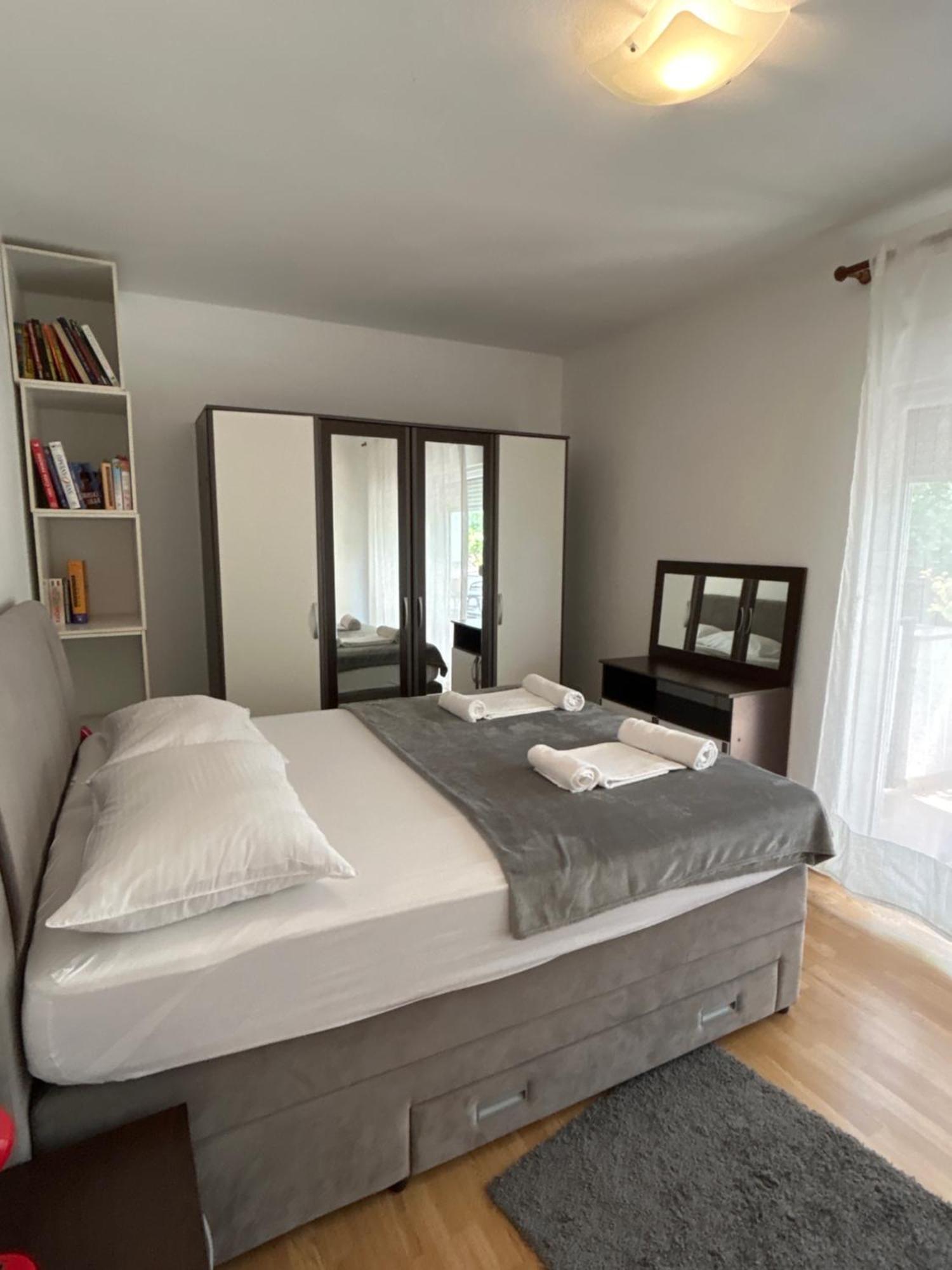 Apartments Purkovic Vodice Exterior photo