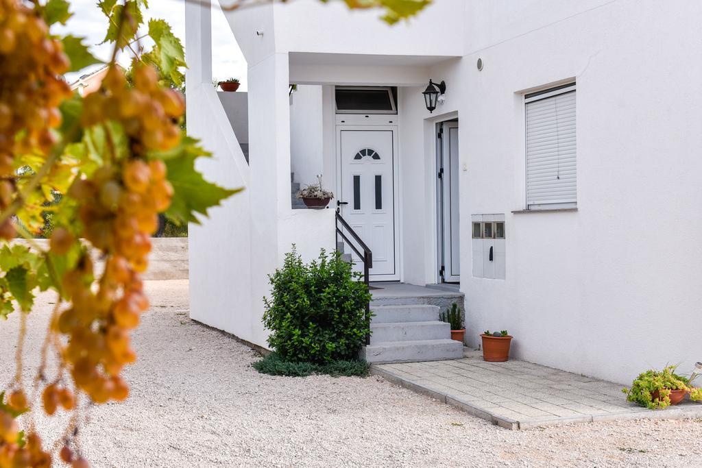 Apartments Purkovic Vodice Exterior photo